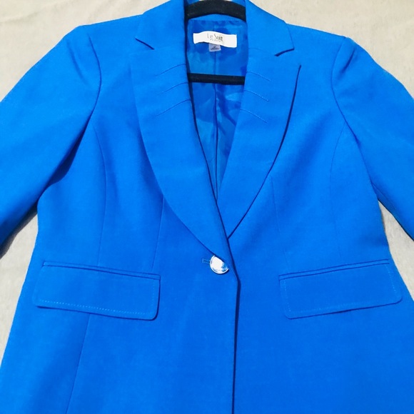 LE SUIT WOMEN SINGLE BUTTON BLAZER. BEAUTIFULLY DESIGNED FOR MODERN LOOKS. 2P. - Picture 2 of 11